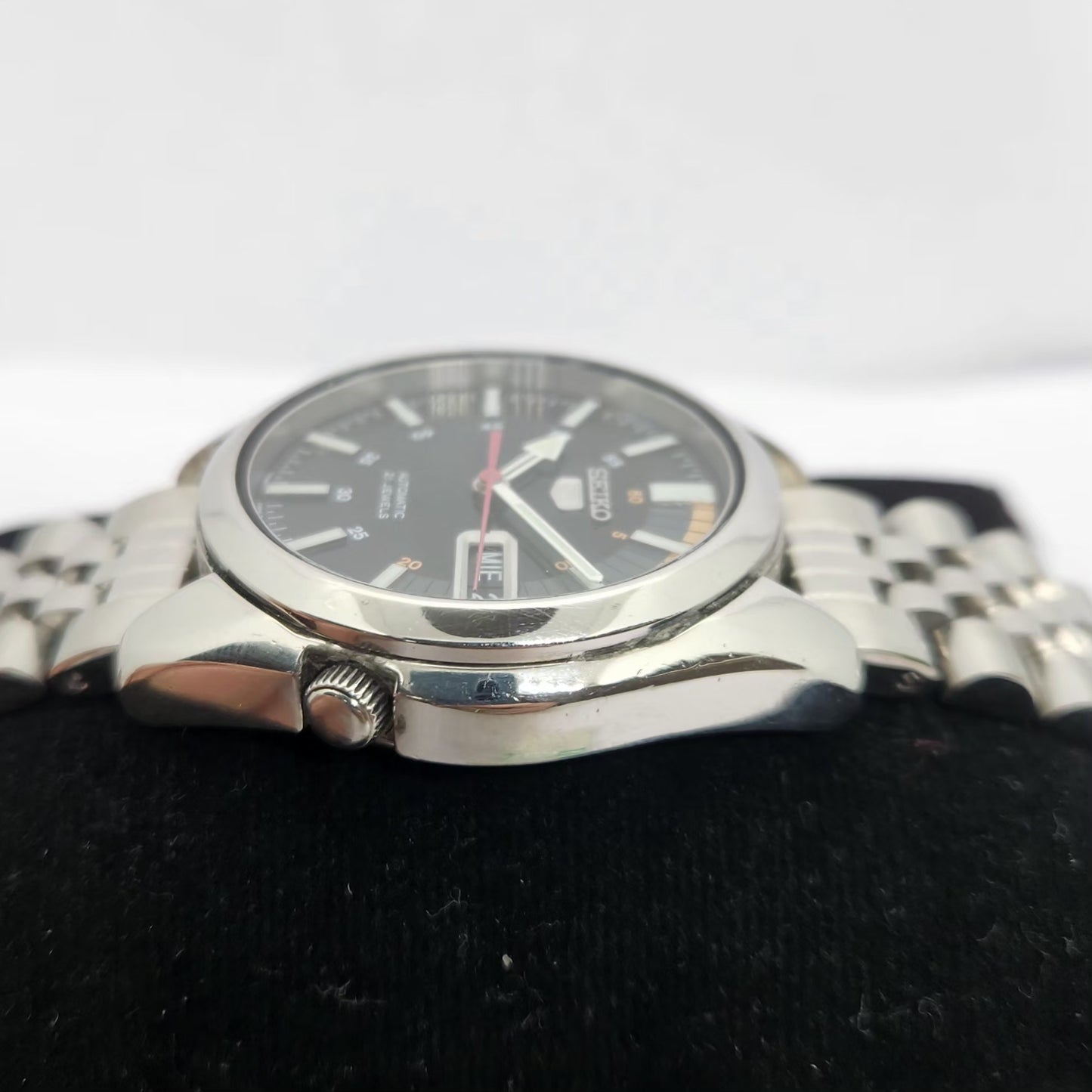 Vintage 1980 Original Seiko 5 Automatic 7S26 Black Face 21 Jewels Day-Date Japanese Men's Wrist Watch OG309
