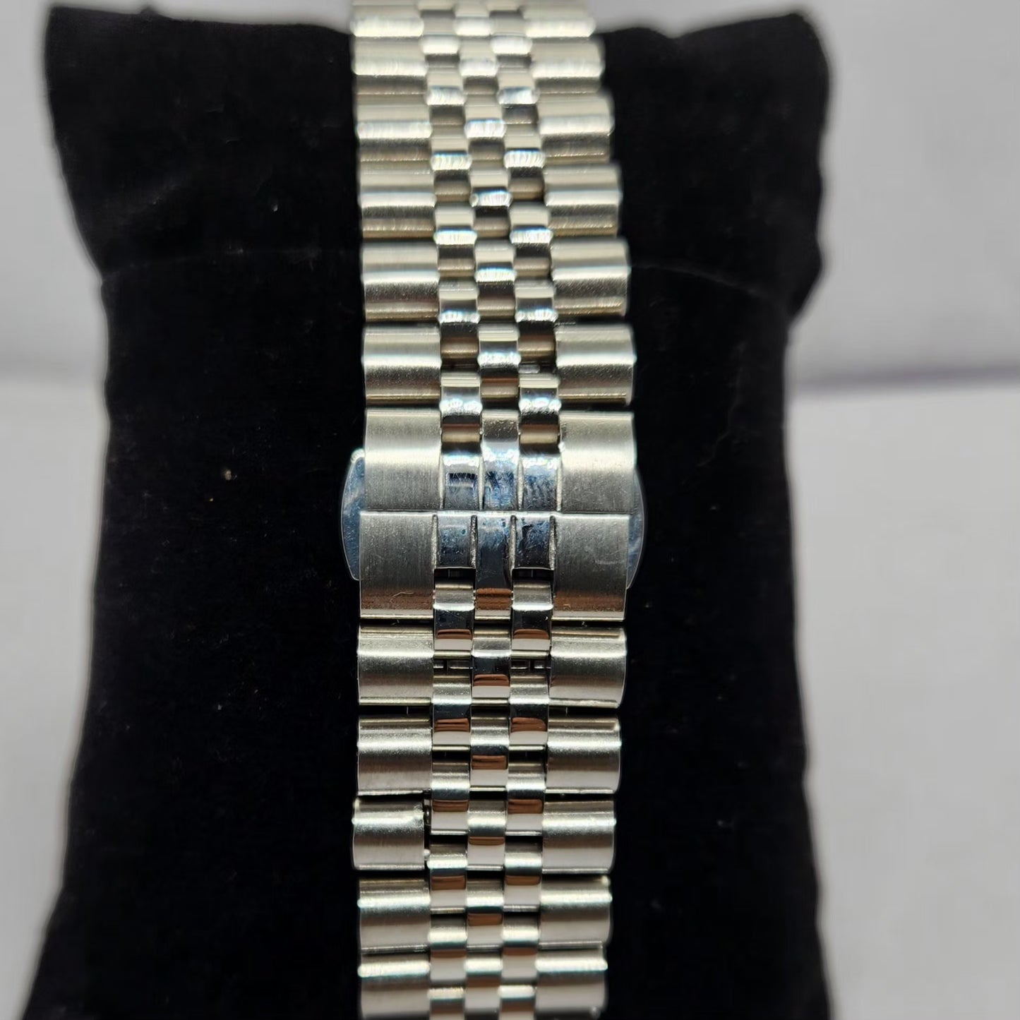 Vintage 1980 Original Seiko 5 Automatic 7S26 Black Face 21 Jewels Day-Date Japanese Men's Wrist Watch OG309