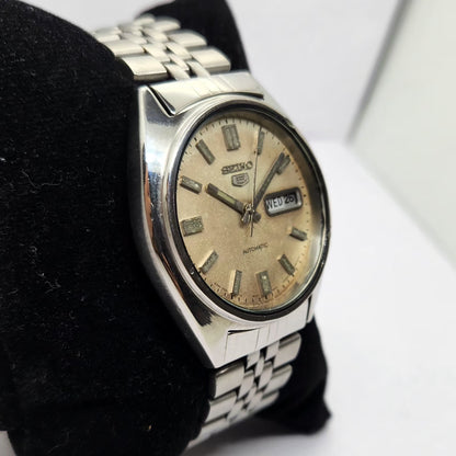Vintage 1983 Original Seiko 5 Automatic 6309-8840 Cream Face 17 Jewels Day-Date Japanese Men's Wrist Watch OG310