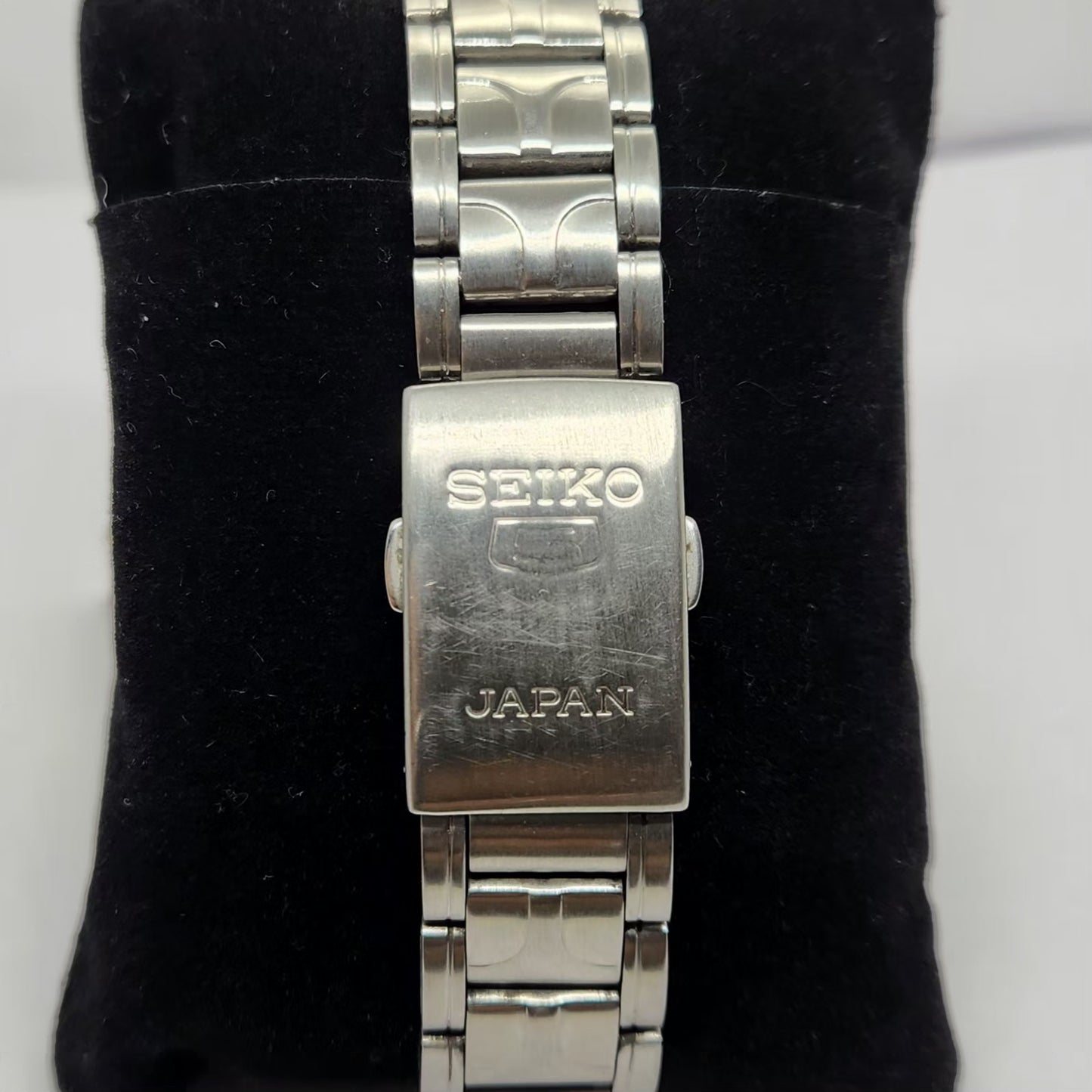 Vintage 2004 Original Seiko 5 Automatic 7S26 Black Face 21 Jewels Day-Date Japanese Men's Wrist Watch OG311