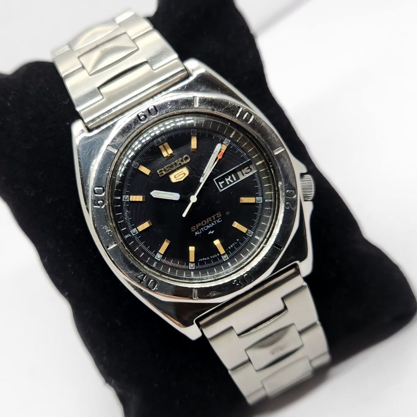 Vintage 1979 Original Seiko 5 Sports Automatic 7009-8570 Black Face Day-Date Japanese Men's Wrist Watch OG312