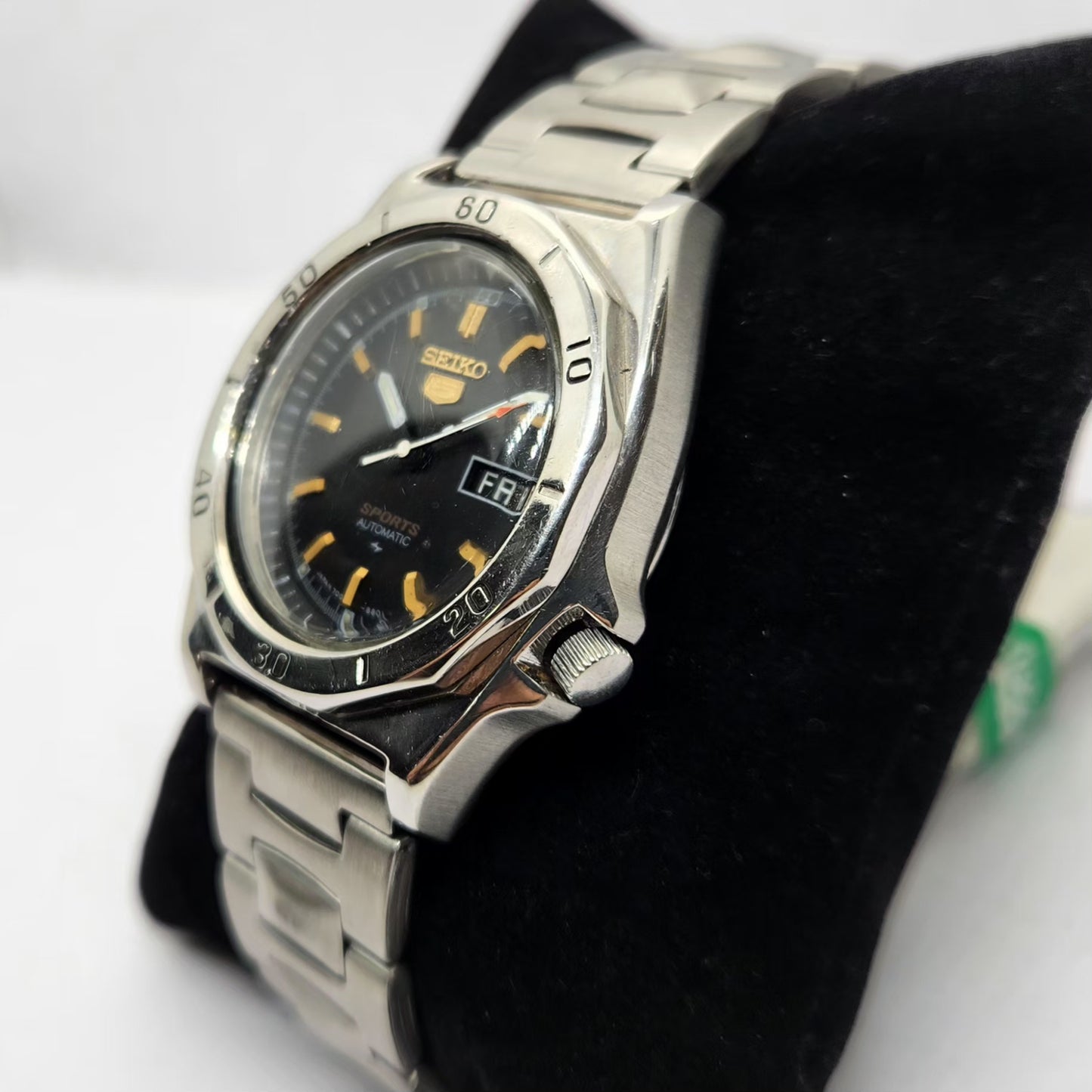 Vintage 1979 Original Seiko 5 Sports Automatic 7009-8570 Black Face Day-Date Japanese Men's Wrist Watch OG312