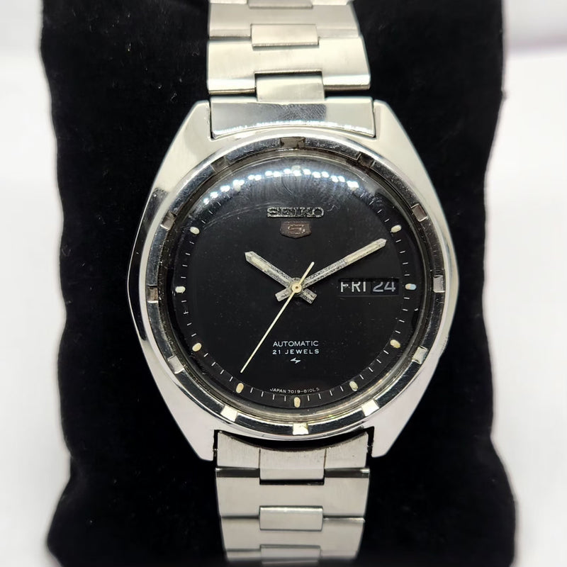 Vintage 1977 Original Seiko 5 Automatic 7019-8080 BlackFace 21 Jewels Day-Date Japanese Men's Wrist Watch OG313
