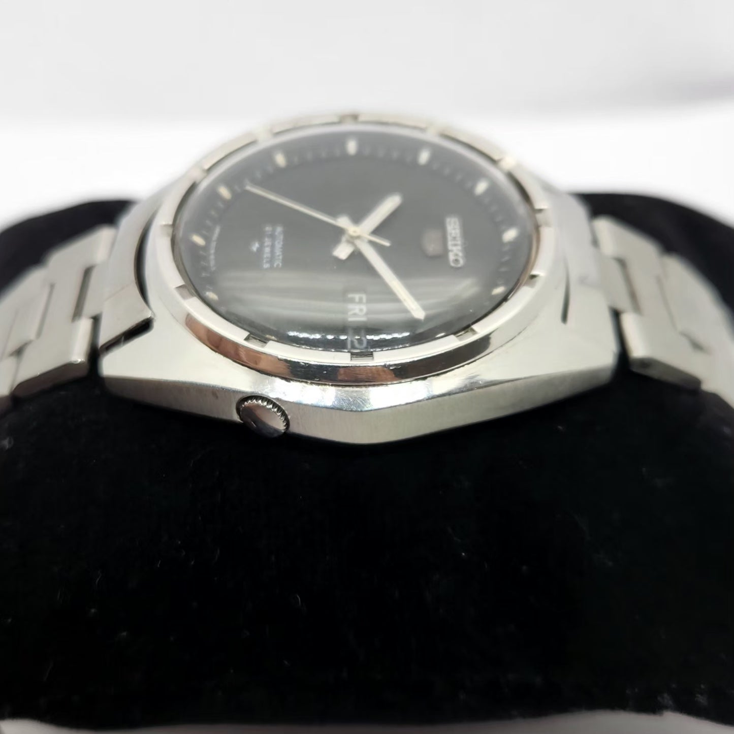 Vintage 1977 Original Seiko 5 Automatic 7019-8080 BlackFace 21 Jewels Day-Date Japanese Men's Wrist Watch OG313