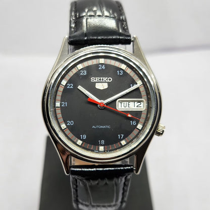 Vintage 1999 Original Seiko 5 Automatic 7S26-8760 Black Face 21 Jewels Day-Date Japanese Men's Wrist Watch OG317