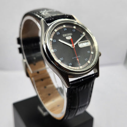 Vintage 1999 Original Seiko 5 Automatic 7S26-8760 Black Face 21 Jewels Day-Date Japanese Men's Wrist Watch OG317
