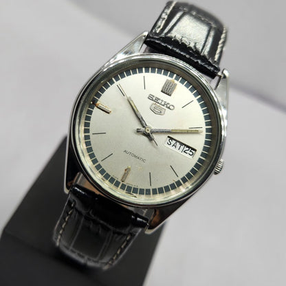 Vintage 1983 Original Seiko 5 Automatic 6309-8900 Silver Face 17 Jewels Day-Date Japanese Men's Wrist Watch OG318