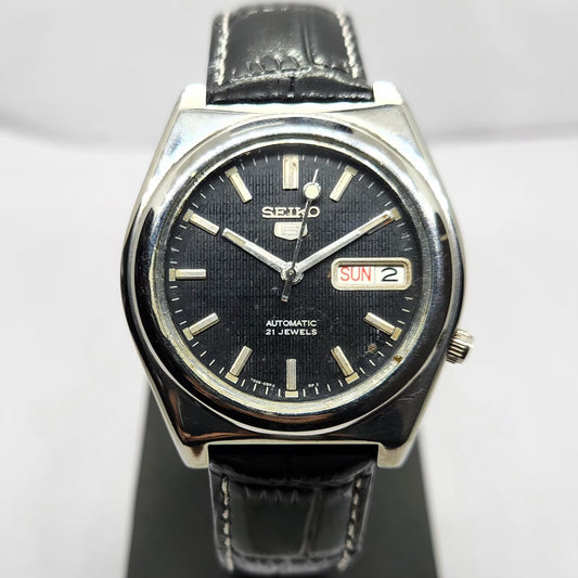 Vintage 1980 Original Seiko 5 Automatic 7S26-00Y0 Black Face 21 Jewels Day-Date Japanese Men's Wrist Watch OG320
