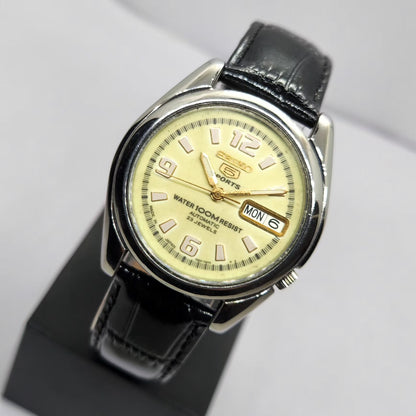 Vintage 2005 Original Seiko 5 Sports Automatic 7s26-0530 Lume Face 21 Jewels Day-Date Japanese Men's Wrist Watch OG320
