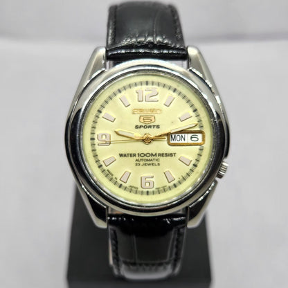 Vintage 2005 Original Seiko 5 Sports Automatic 7s26-0530 Lume Face 21 Jewels Day-Date Japanese Men's Wrist Watch OG320
