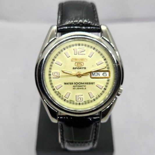 Vintage 2005 Original Seiko 5 Sports Automatic 7s26-0530 Lume Face 21 Jewels Day-Date Japanese Men's Wrist Watch OG320