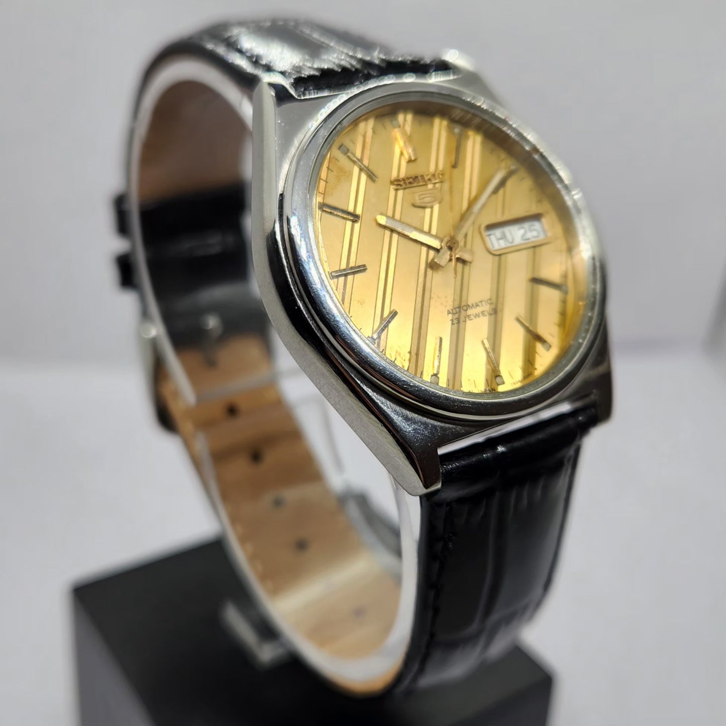 Vintage 1997 Original Seiko 5 Automatic 7S26-3180 Gold Face 21 Jewels Day-Date Japanese Men's Wrist Watch OG321