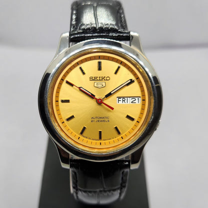 Vintage 1980 Original Seiko 5 Automatic 7S26 Gold Face 21 Jewels Day-Date Japanese Men's Wrist Watch OG322