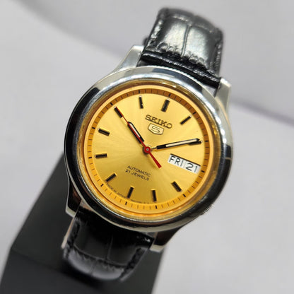 Vintage 1980 Original Seiko 5 Automatic 7S26 Gold Face 21 Jewels Day-Date Japanese Men's Wrist Watch OG322