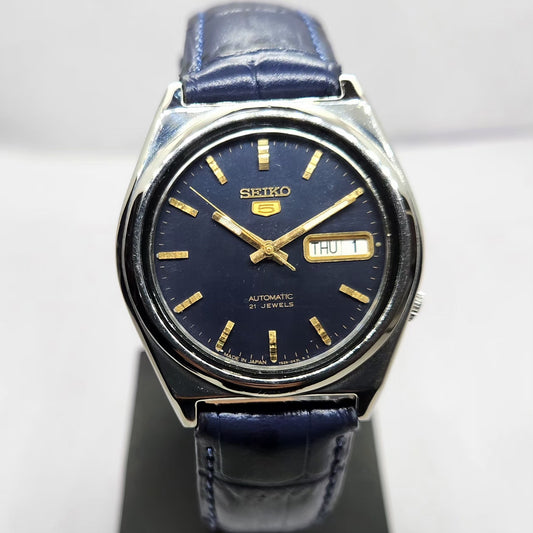 Vintage 1978 Original Seiko 5 Automatic 7S26-0530 Blue Face 21 Jewels Day-Date Japanese Men's Wrist Watch OG323
