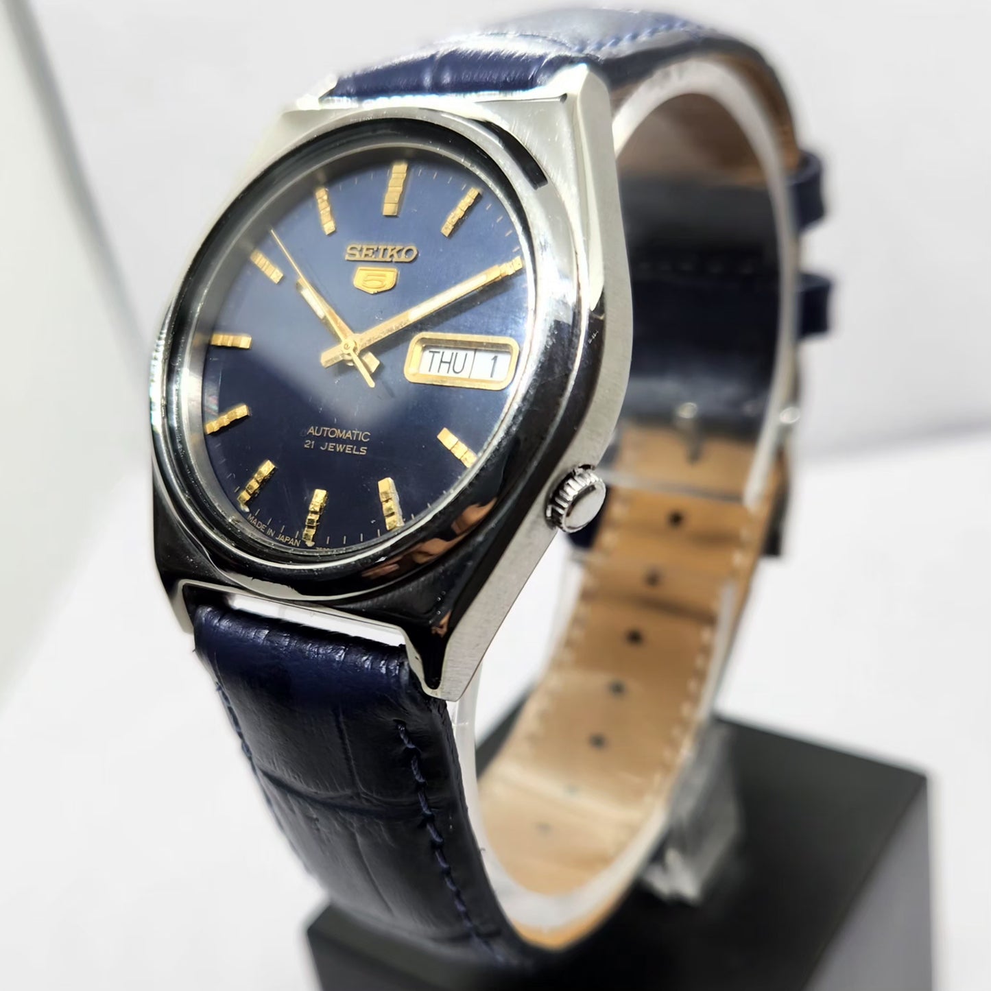 Vintage 1978 Original Seiko 5 Automatic 7S26-0530 Blue Face 21 Jewels Day-Date Japanese Men's Wrist Watch OG323
