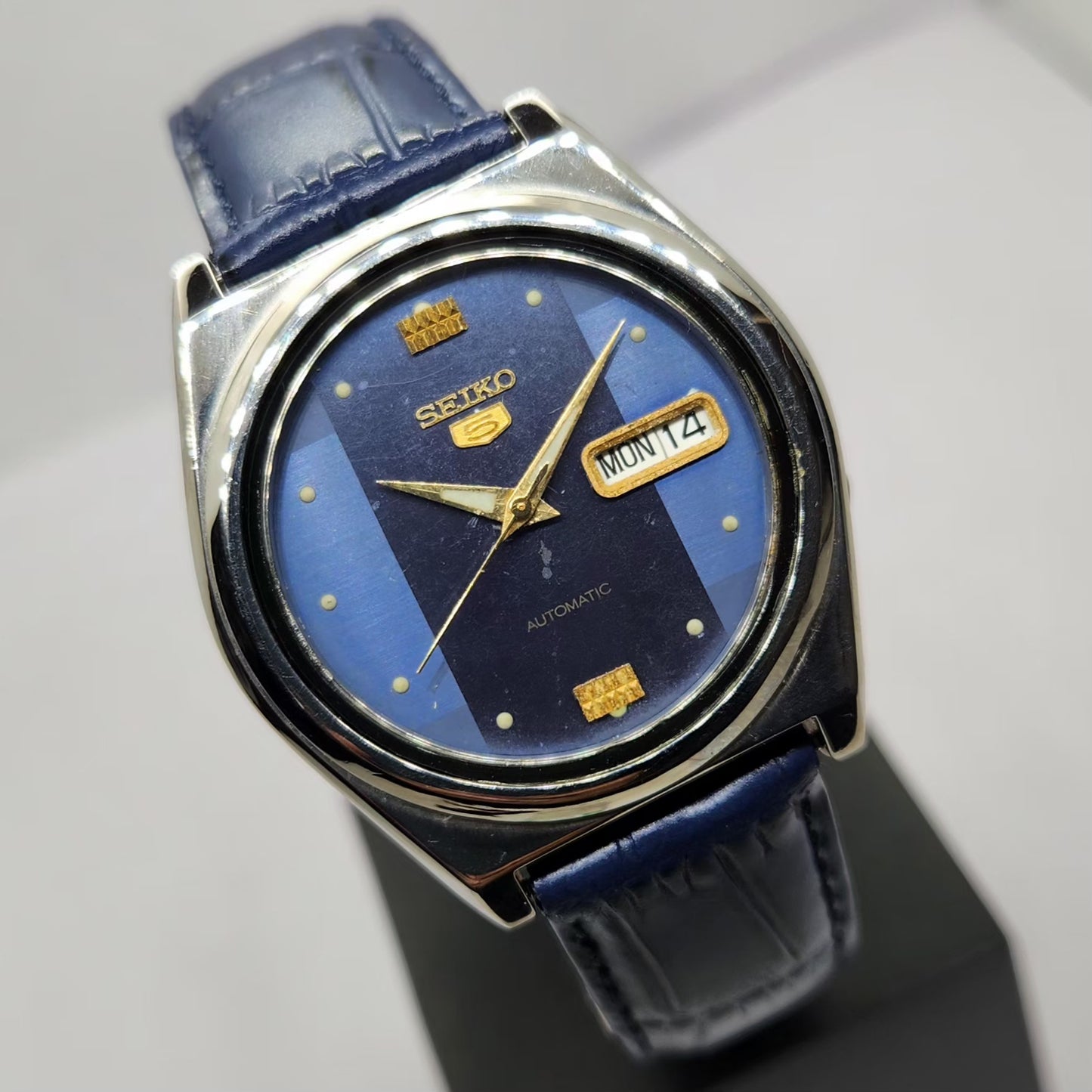 Vintage 1999 Original Seiko 5 Automatic 7S26-8760 Blue Face 21 Jewels Day-Date Japanese Men's Wrist Watch OG324