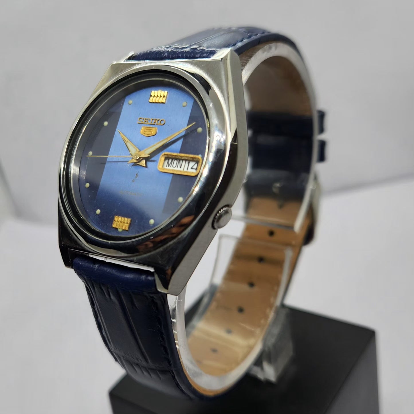 Vintage 1999 Original Seiko 5 Automatic 7S26-8760 Blue Face 21 Jewels Day-Date Japanese Men's Wrist Watch OG324