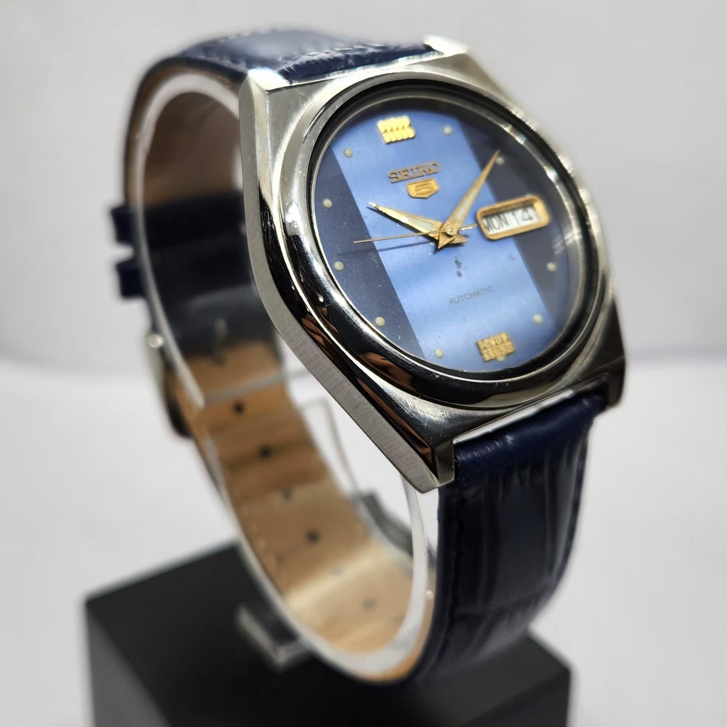Vintage 1999 Original Seiko 5 Automatic 7S26-8760 Blue Face 21 Jewels Day-Date Japanese Men's Wrist Watch OG324