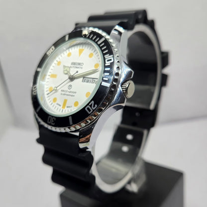 Vintage MOD Seiko Sports Automatic Cal. 6309 17 Jewels White Face Black Silicone Strap Rotating Bezel Men's Wrist Watch P1