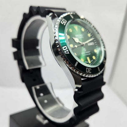 Vintage MOD Seiko Sports Automatic Cal. 6309 17 Jewels Green Face Black Silicone Strap Rotating Bezel Men's Wrist Watch P2