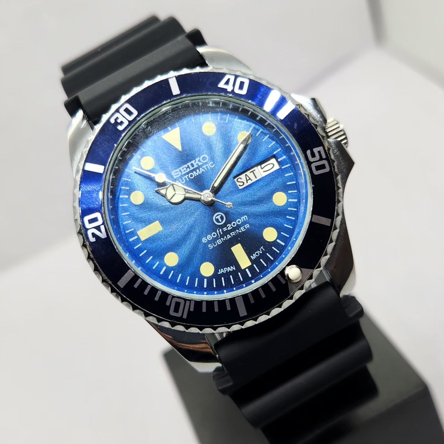 Vintage MOD Seiko Sports Automatic Cal. 6309 17 Jewels Blue Face Black Silicone Strap Rotating Bezel Men's Wrist Watch P3