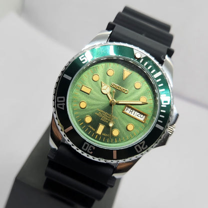 Vintage MOD Seiko Sports Automatic Cal. 6309 17 Jewels Green Face Black Silicone Strap Rotating Bezel Men's Wrist Watch P5