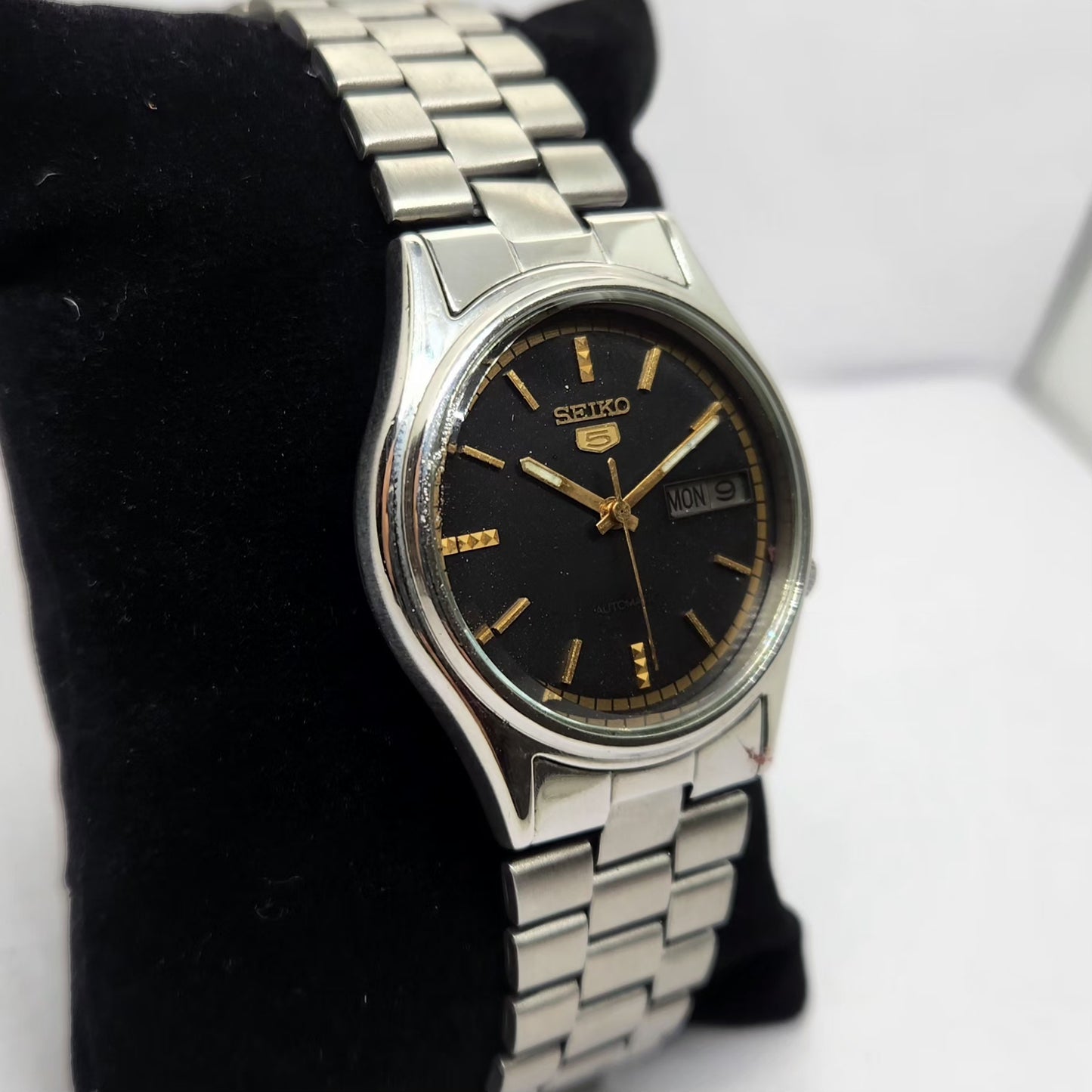Vintage 1982 Original Seiko 5 Automatic 7009-3041 Black Face 17 Jewels Day-Date Japanese Men's Wrist Watch OG326