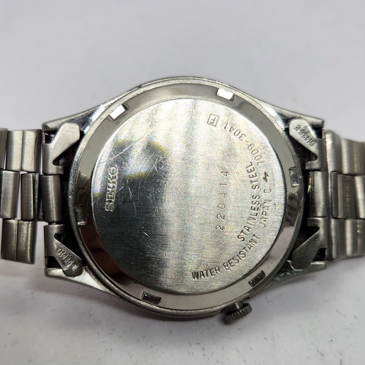 Vintage 1982 Original Seiko 5 Automatic 7009-3041 Black Face 17 Jewels Day-Date Japanese Men's Wrist Watch OG326