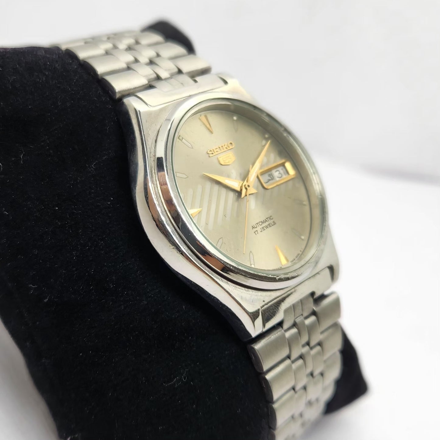 Vintage 1985 Original Seiko 5 Automatic 7009-3170 Silver Face 17 Jewels Day-Date Japanese Men's Wrist Watch OG329