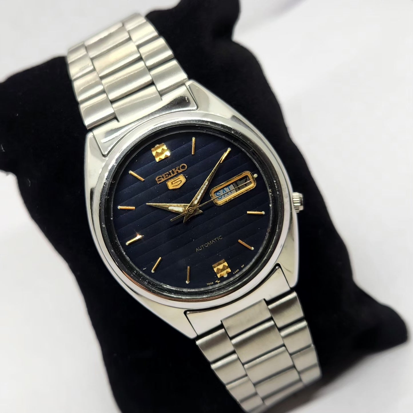 Vintage 1983 Original Seiko 5 Automatic 7009-3041 Blue Face 17 Jewels Day-Date Japanese Men's Wrist Watch OG330