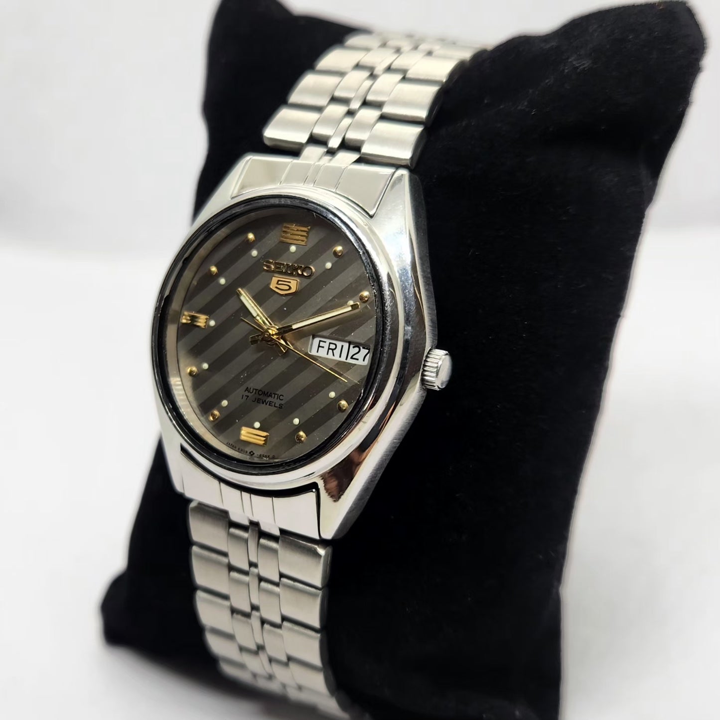 Vintage 1977 Original Seiko 5 Automatic 6309-6240 Silver Face 17 Jewels Day-Date Japanese Men's Wrist Watch OG331