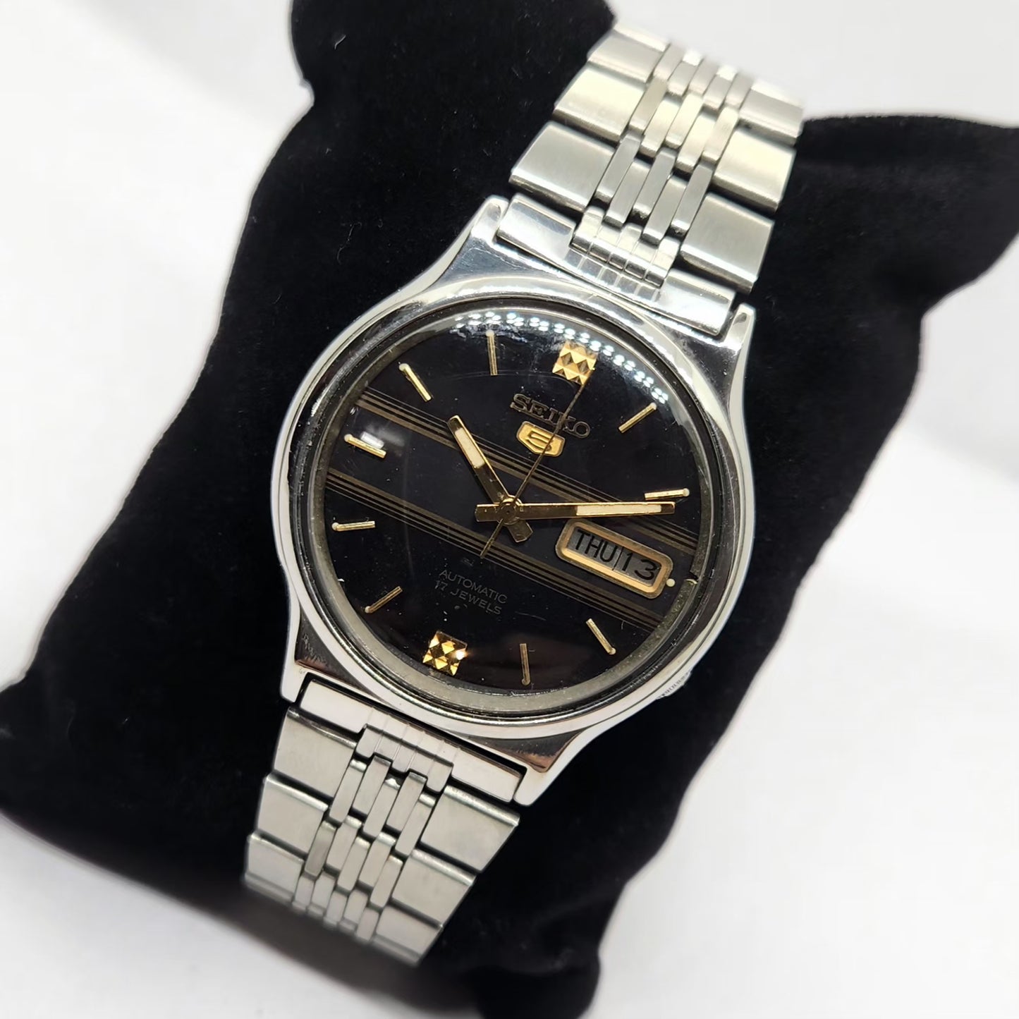Vintage 1976 Original Seiko 5 Automatic 7009-3050 Black Face 17 Jewels Day-Date Japanese Men's Wrist Watch OG333