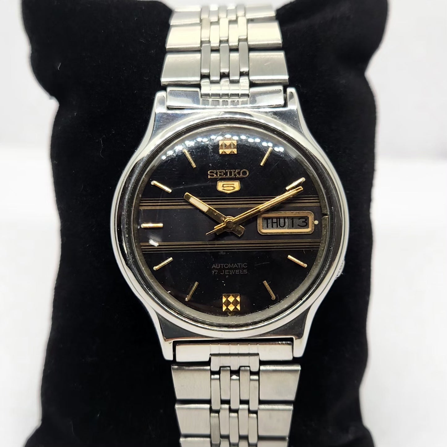 Vintage 1976 Original Seiko 5 Automatic 7009-3050 Black Face 17 Jewels Day-Date Japanese Men's Wrist Watch OG333