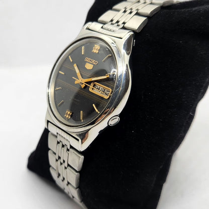 Vintage 1976 Original Seiko 5 Automatic 7009-3050 Black Face 17 Jewels Day-Date Japanese Men's Wrist Watch OG333