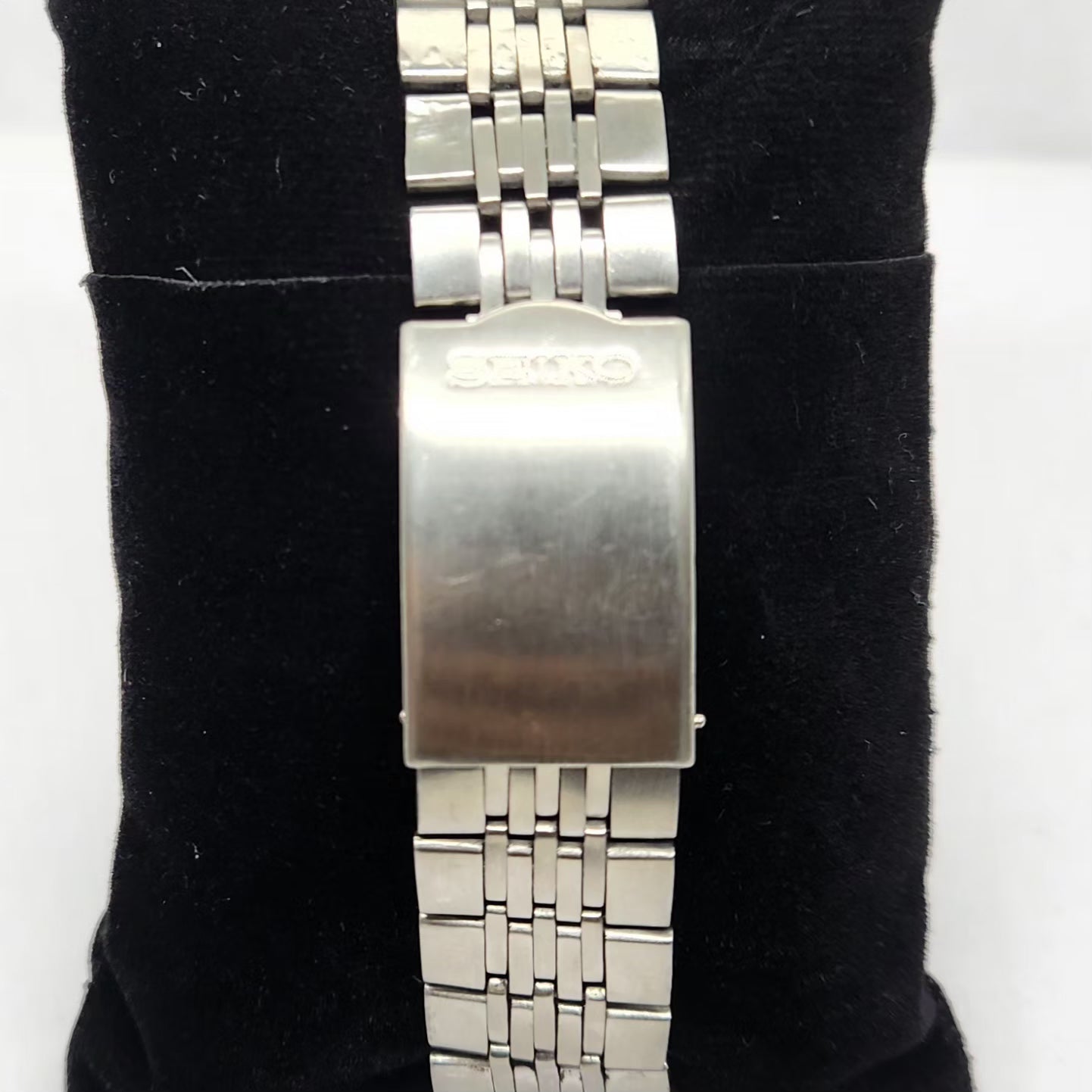Vintage 1976 Original Seiko 5 Automatic 7009-3050 Black Face 17 Jewels Day-Date Japanese Men's Wrist Watch OG333