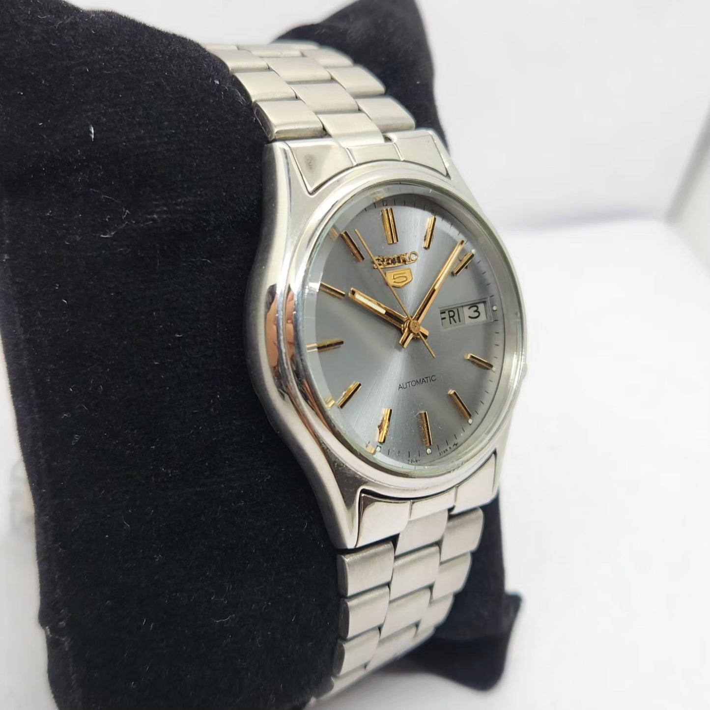 Vintage 1976 Original Seiko 5 Automatic 7009-3101 Ice Blue Face 17 Jewels Day-Date Japanese Men's Wrist Watch OG334
