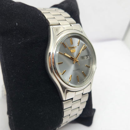 Vintage 1976 Original Seiko 5 Automatic 7009-3101 Ice Blue Face 17 Jewels Day-Date Japanese Men's Wrist Watch OG334