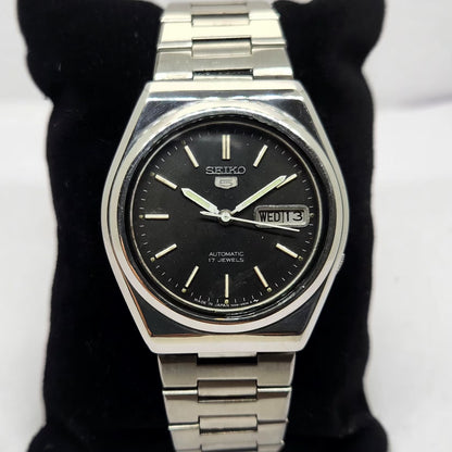 Vintage 1979 Original Seiko 5 Automatic 7009-8530 Black Face 17 Jewels Day-Date Japanese Men's Wrist Watch OG335