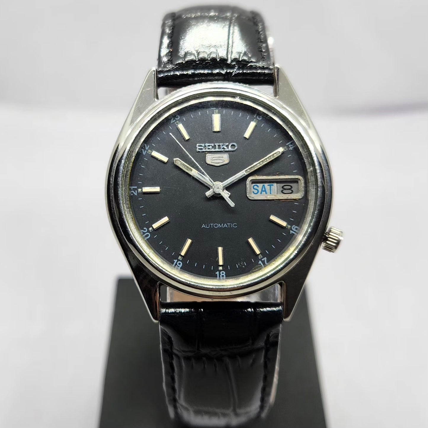 Vintage 1980 Original Seiko 5 Automatic 7009-209A Black Face 17 Jewels Day-Date Japanese Men's Wrist Watch OG344