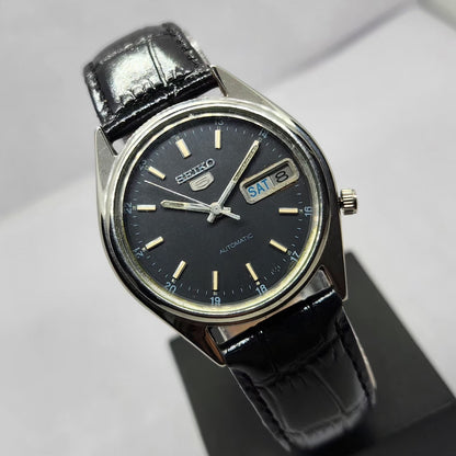 Vintage 1980 Original Seiko 5 Automatic 7009-209A Black Face 17 Jewels Day-Date Japanese Men's Wrist Watch OG344