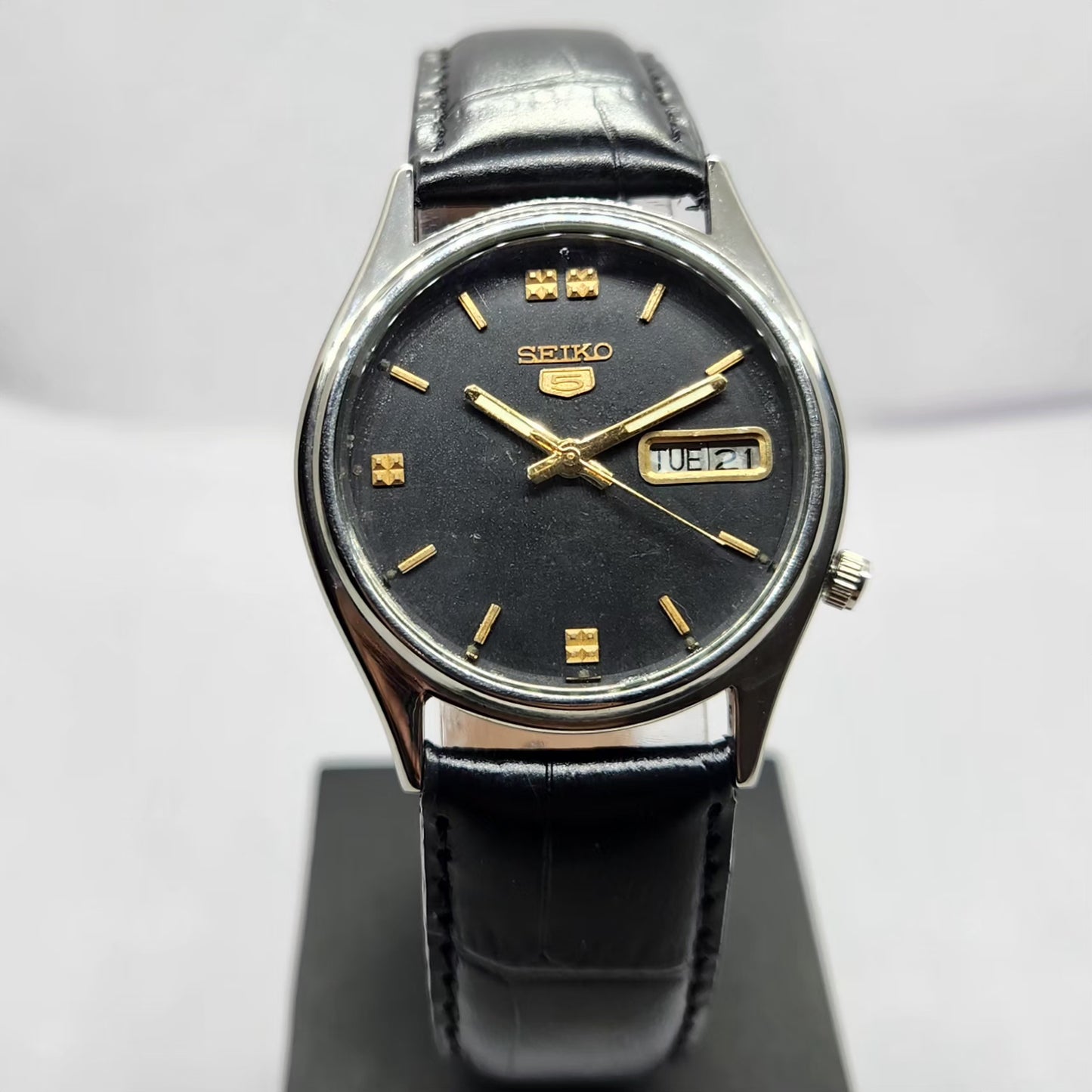 Vintage 1976 Original Seiko 5 Automatic 7009-3040 Black Face 17 Jewels Day-Date Japanese Men's Wrist Watch OG345