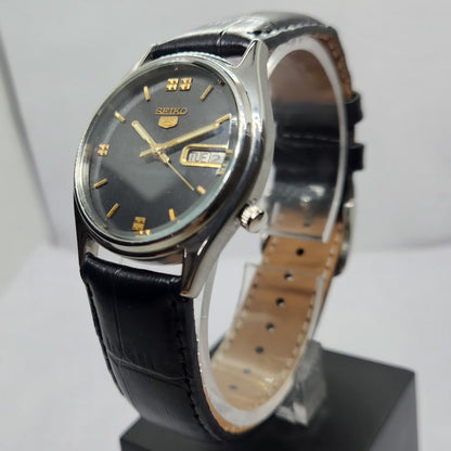 Vintage 1976 Original Seiko 5 Automatic 7009-3040 Black Face 17 Jewels Day-Date Japanese Men's Wrist Watch OG345