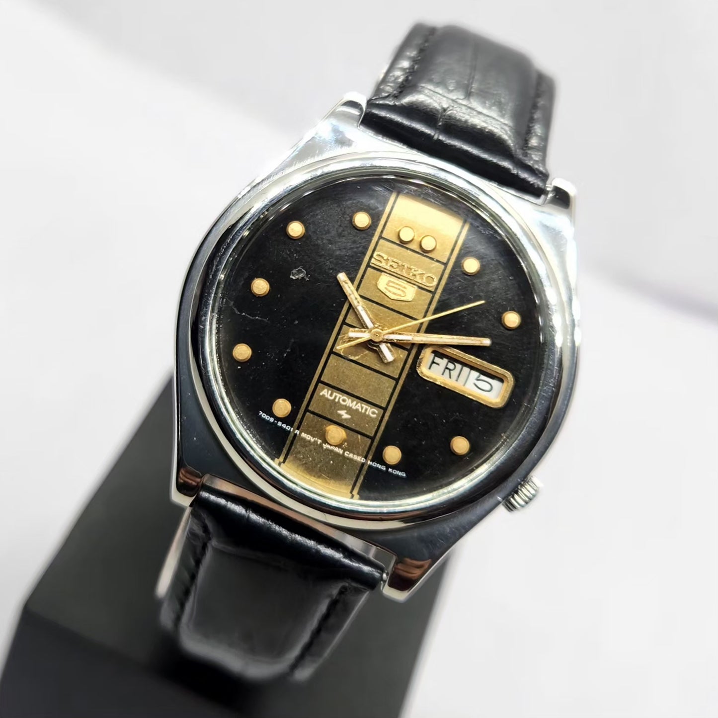 Vintage 1976 Original Seiko 5 Automatic 7009-3070 Black & Gold Face 17 Jewels Day-Date Japanese Men's Wrist Watch OG349