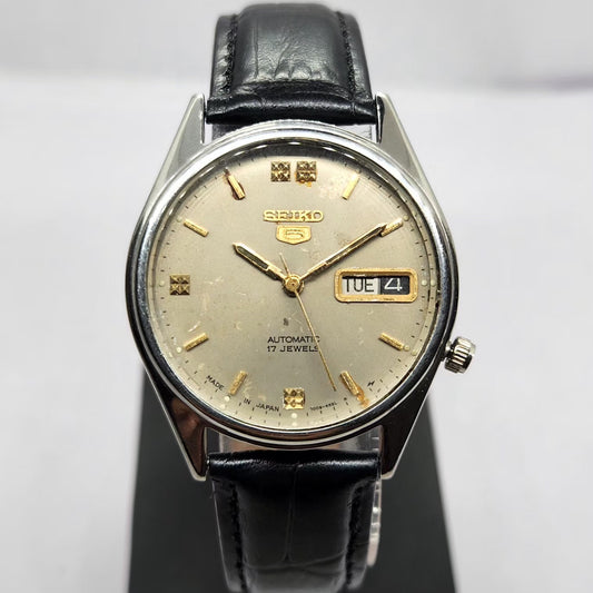 Vintage 1983 Original Seiko 5 Automatic 7009-8920 Grey Face 17 Jewels Day-Date Japanese Men's Wrist Watch OG351