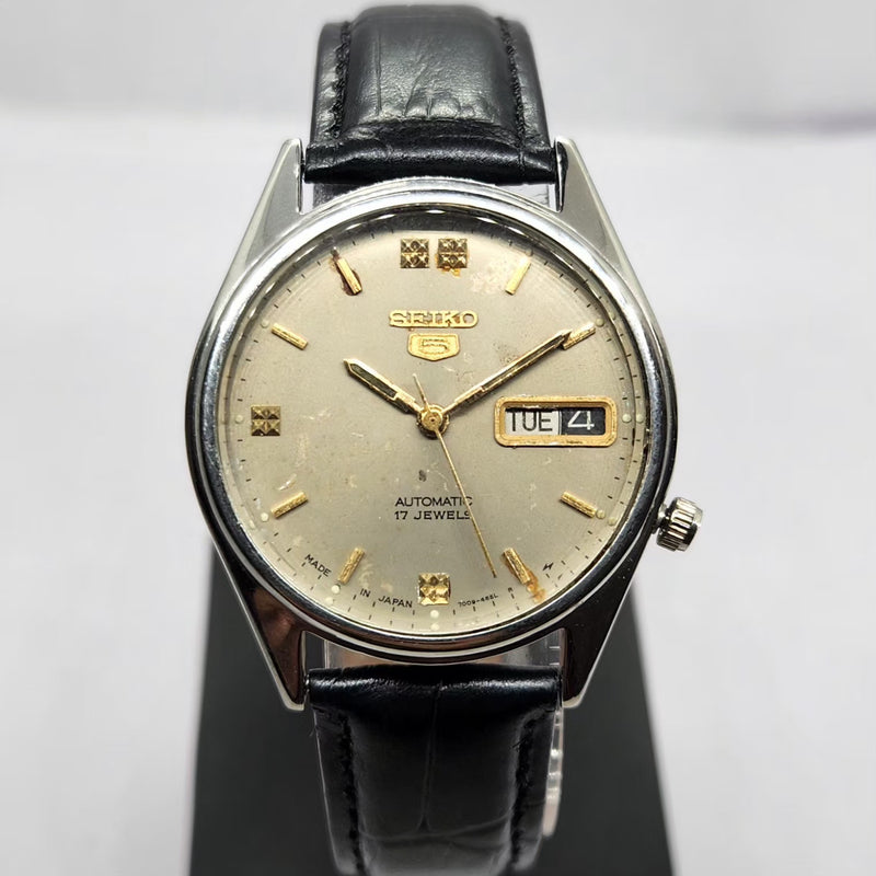 Vintage 1983 Original Seiko 5 Automatic 7009-8920 Grey Face 17 Jewels Day-Date Japanese Men's Wrist Watch OG351