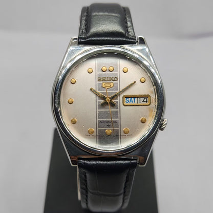 Vintage 1980 Original Seiko 5 Automatic 7009-3041 Beach Face 17 Jewels Day-Date Japanese Men's Wrist Watch OG355