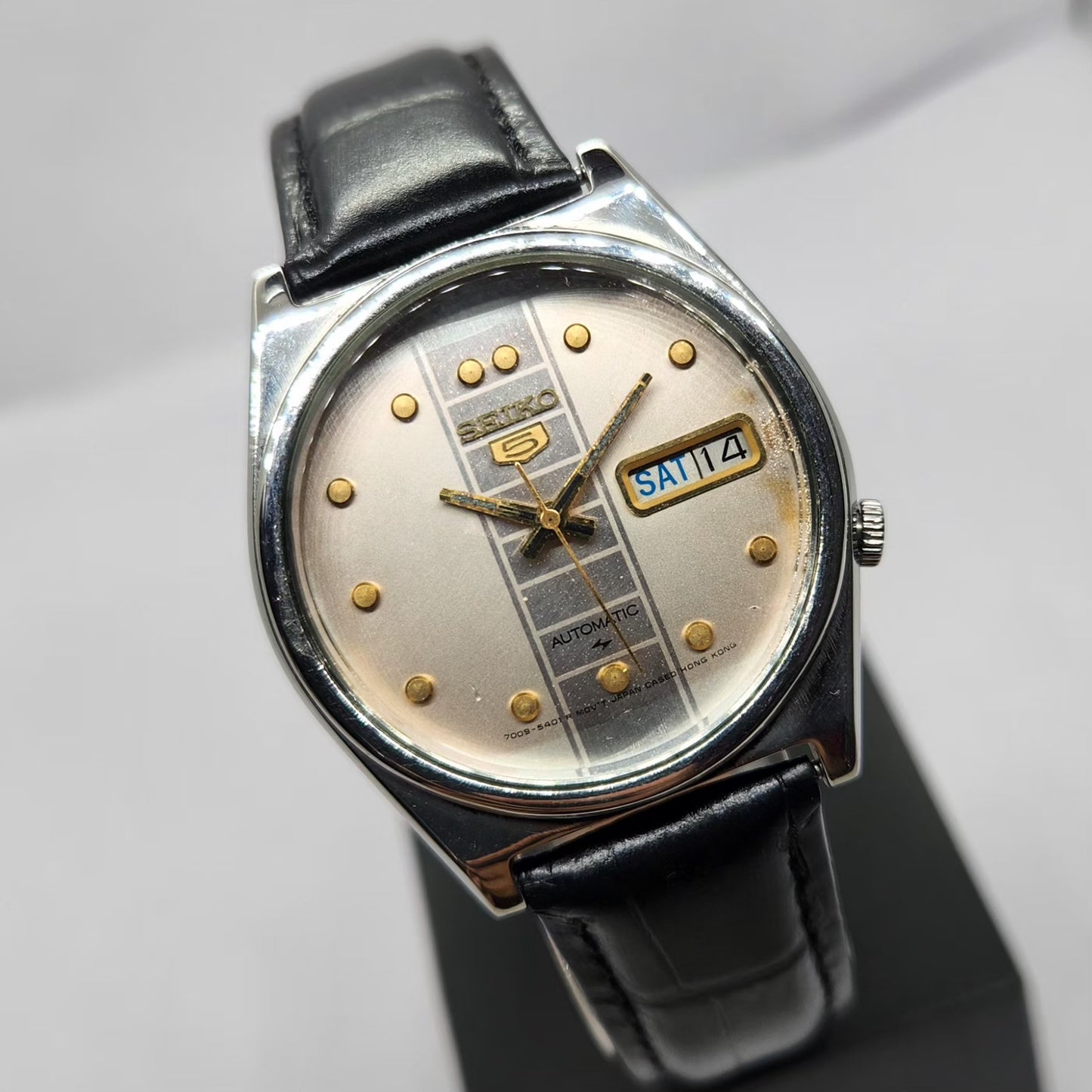Vintage 1980 Original Seiko 5 Automatic 7009-3041 Beach Face 17 Jewels Day-Date Japanese Men's Wrist Watch OG355