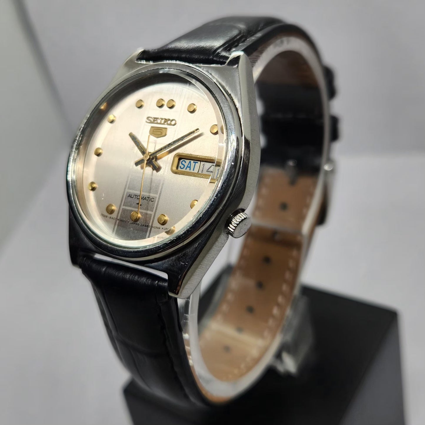 Vintage 1980 Original Seiko 5 Automatic 7009-3041 Beach Face 17 Jewels Day-Date Japanese Men's Wrist Watch OG355