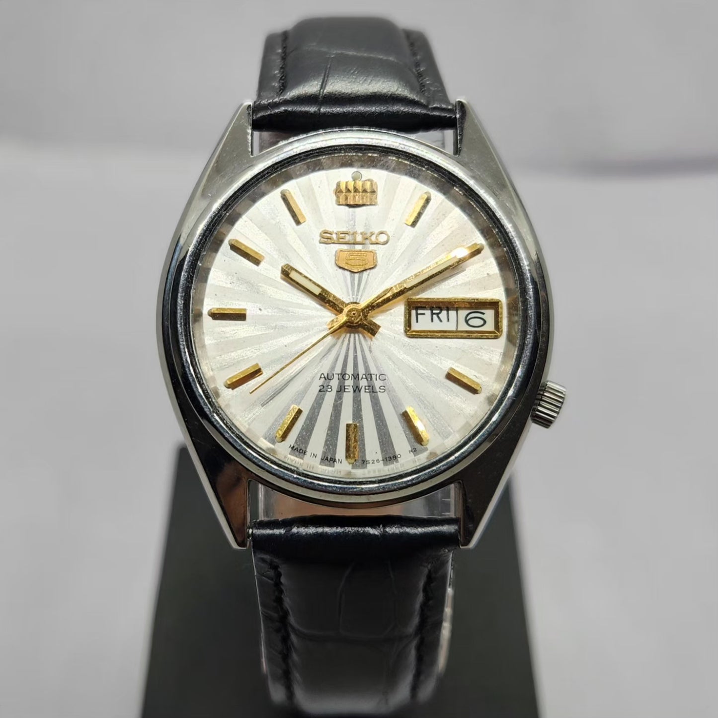 Vintage 1980 Original Seiko 5 Automatic 7S26 Silver Face 21 Jewels Day-Date Japanese Men's Wrist Watch OG356